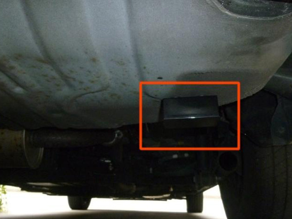 江岸车辆GPS定位器检测与拆除